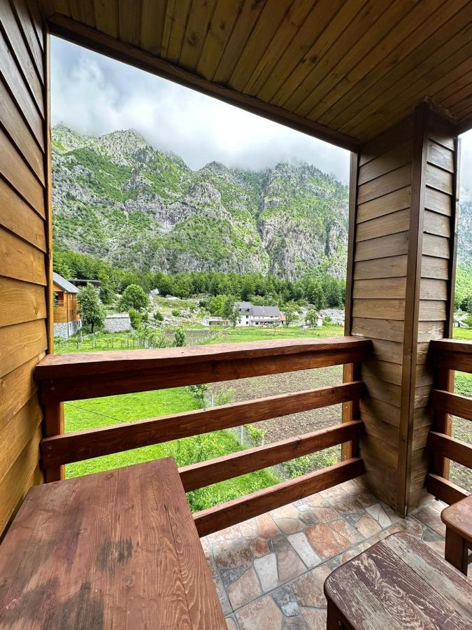 Residence Quku Valbones Exteriér fotografie